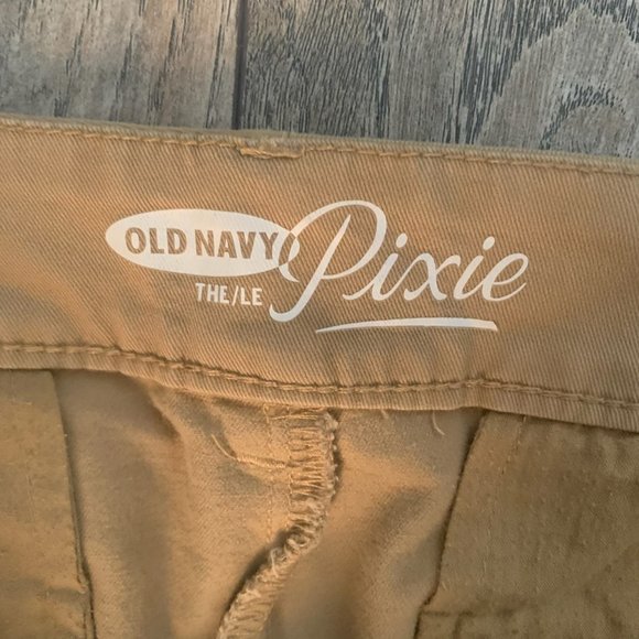OLD NAVY THE PIXIE STRETCH KHAKI TAN SHORTS 8-EUC - Picture 3 of 6